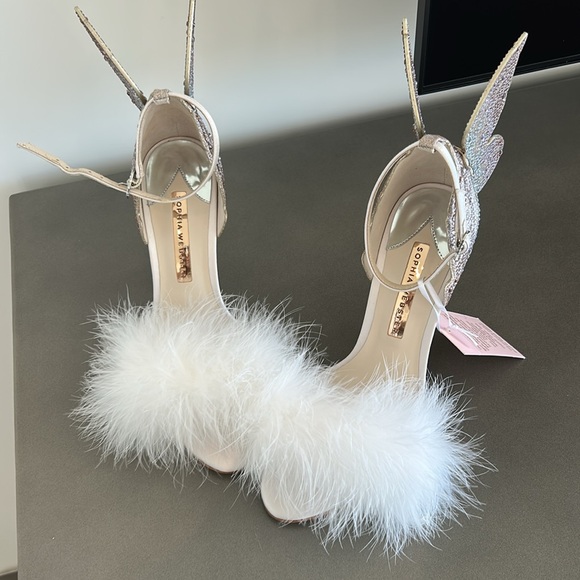 Sophia Webster White Feathered Heels - Picture 10 of 10